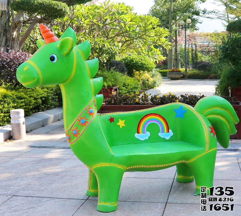 游樂(lè)園戶(hù)外擺放玻璃鋼卡通獨(dú)角獸座椅雕塑 游樂(lè)園戶(hù)外擺放玻璃鋼卡通獨(dú)角獸座椅雕塑