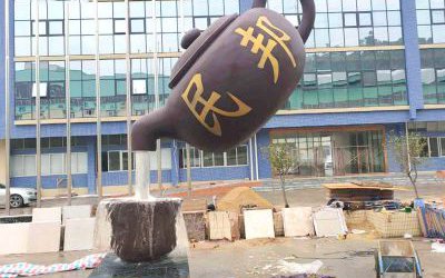 城市街道大型玻璃鋼仿銅流水天壺雕塑